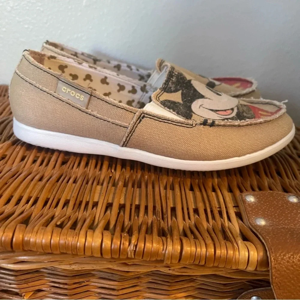 CROCS Disney Mickey Mouse Size 6 Womens Distressed Slip On Tan Canva - Picture 6 of 9